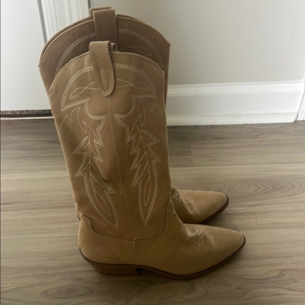 Tan Western Women's Boots